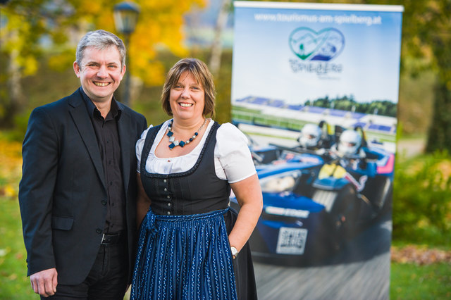 Beflügelt: Michael Hausleitner und Manuela Machner. Foto: Jurtin
