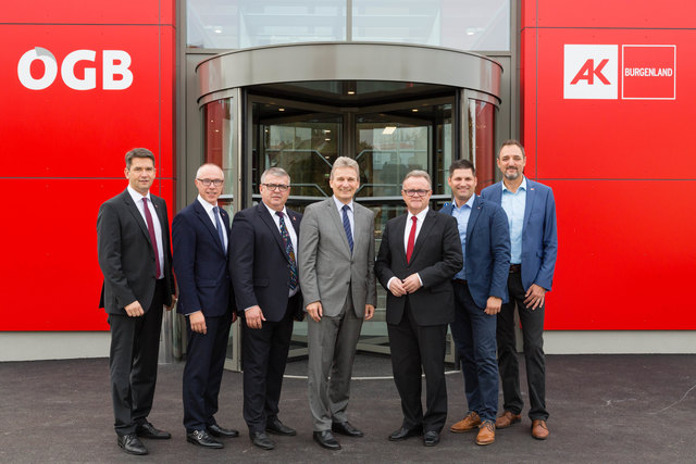 Prominente Eröffnungsgäste: Rainer Porics, Thomas Lehner, Erich Mauersics, Erich Foglar, Hans Niessl, Andreas Rotpuller und Gerhard Michalitsch | Foto: AK Burgenland