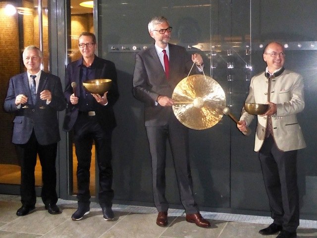 Von links: Nikolaus Prinz, Jörg Stögmüller, Michael Strugl und Thomas Fröhlich eröffneten die neuen Bereiche des Lebensquells. | Foto: Lebensquell Bad Zell