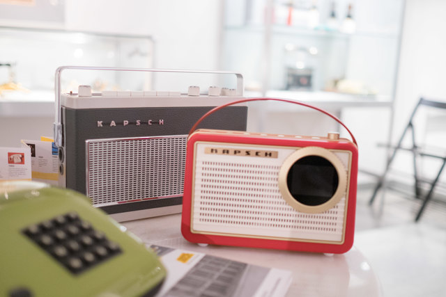 Die neuen Exponate des Bezirksmuseums Meidling – alle aus dem Hause Kapsch. | Foto: Arnold Burghardt