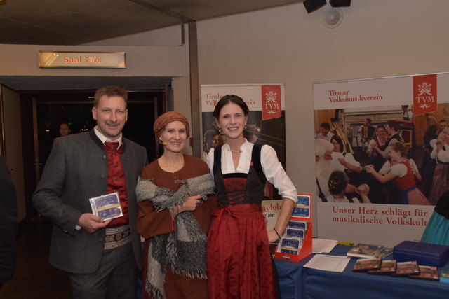 Im Advent wird's beim Tiroler Volksmusikverein wieder besinnlich. | Foto: Cincelli