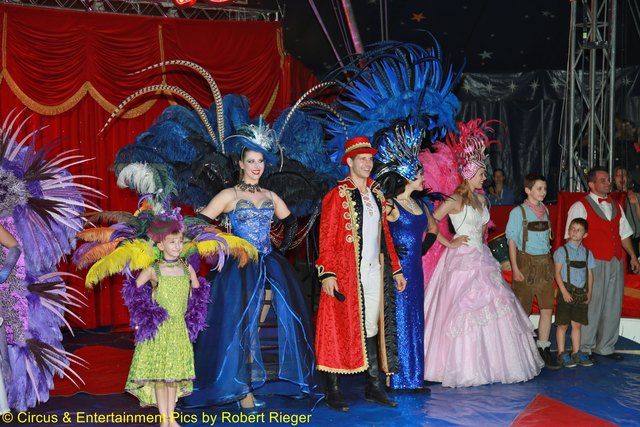 Fotos : (c) Circus & Entertainment Pics by Robert Rieger - Robert Rieger Photography
