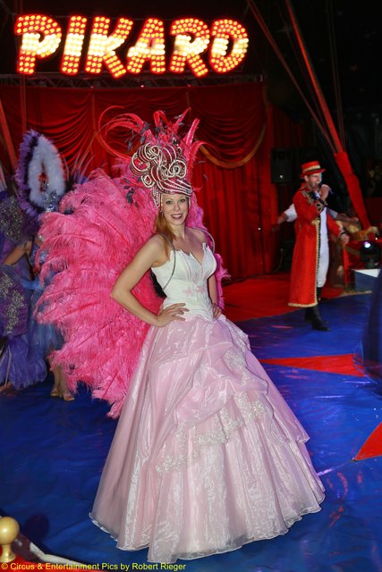 Fotos : (c) Circus & Entertainment Pics by Robert Rieger - Robert Rieger Photography