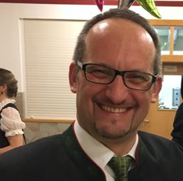 Thomas Kittelmann (ÖVP) hat allen Grund zur Freude: Er ist der erste ÖVP-Bürgermeister in Steinbrunn seit dem Zweiten Weltkrieg.