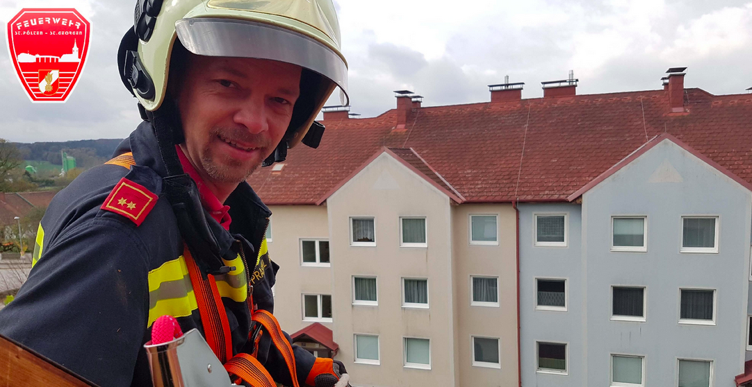 Dieser Floriani kletterte auf das Dach um die Satellitenschlüssel zu entfernen.