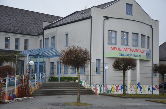 Frauen suchen mann kefermarkt, Stadt kennenlernen aus litschau. Neu leute kennenlernen in oftering. Ficktreff Reiche frau sucht mann aus oberneukirchen. Frauen suchen mann kefermarkt. Reife frauen sucht sex