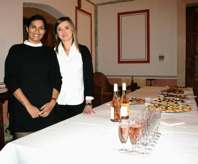 Foto: Gabriella Bösze                                                             Tolles Team Frau Atici Betriebsleiterin und Daniela Mikitova, waren für das ausgezeichnete Service des Hotels Marc Aurel -Petronell zuständig