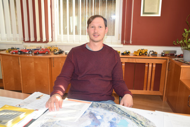 Thomas Freingruber bringt seine eigenen Ideen in den Betrieb ein und erweitert ihn um ein Betonwerk.