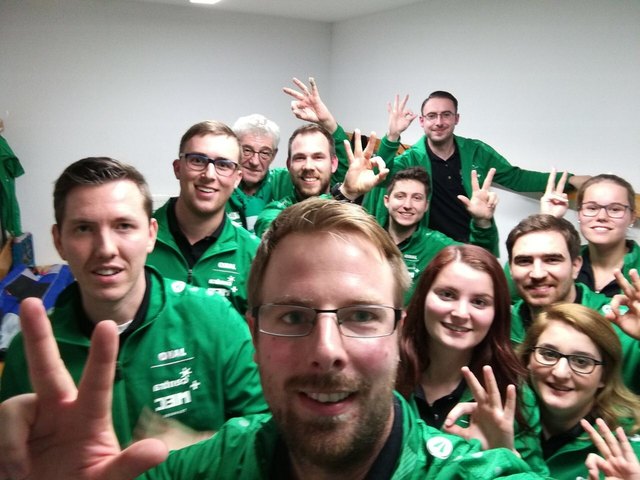 Gernot Rumpler mit seinem deutschen Team. | Foto: Foto: Rumpler