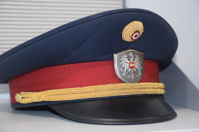 Die Polizei sucht Zeugen des Unfalls. (Symbolfoto) | Foto: Werilly