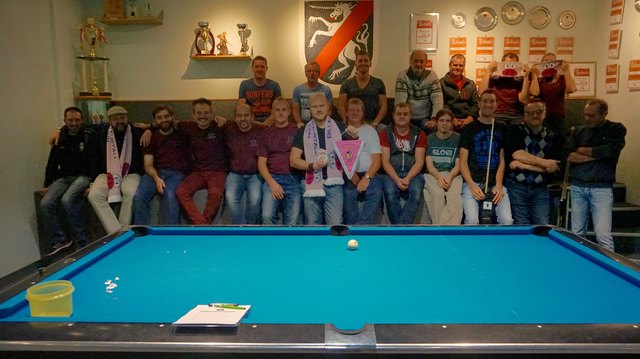 Lechaschauer und Fieberbrunner Billardspieler treffen sich zum gemeinsamen Vergleichskampf.