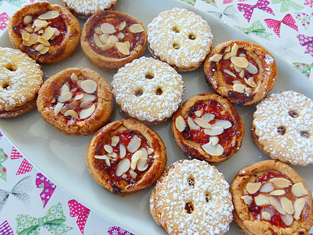 Linzer Torte trifft Linzer Augen (Bild:Sabine Link)