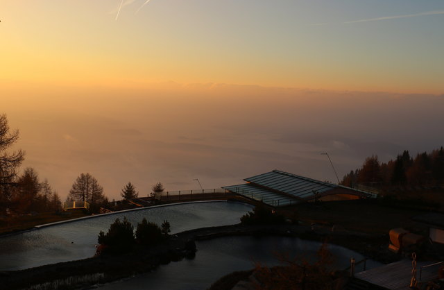 Es ist doch erstaunlich,
 was ein einziger Sonnenstrahl mit der Seele des Menschen machen kann.( Fjodor Michailowitsch Dostojewski )