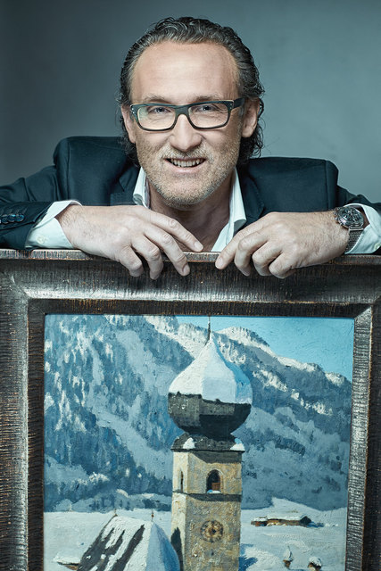 Walter Freller hat sich als Kunsthändler einen Namen gemacht und ist mittlerweile Besitzer des Cembran Kellers. | Foto: Freller