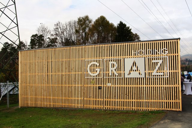 Im Gebäude der Holding Graz in der Wasserwerkstraße trifft die Fernwärme von Sappi ein und geht von hier an 30.000 Haushalte in Graz.