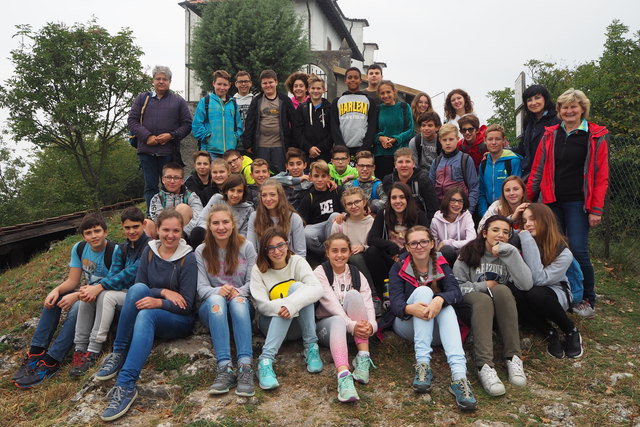 Die 4b der Neuen Mittelschule  Tamsweg mit italienischen Freunden der Partnerstadt Iseo. | Foto: J. Lankmayer