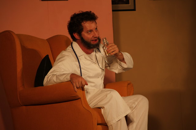 Frech und besoffen: "Arzt" Markus Fallenegger.