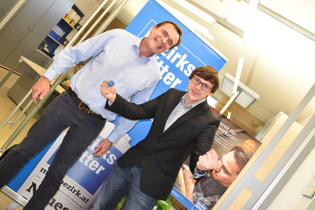 Famile Brandl aus Gaming mit einem energieeffizienten Holzspan.