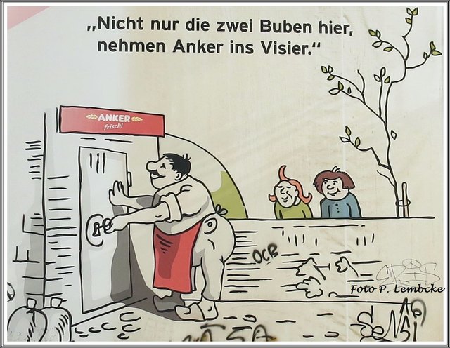 An der Seite des Columbuscenters, leider unterhalb von Sprayern verunstaltet.
