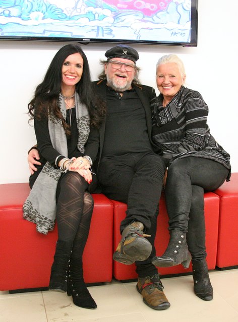 Alexandra Rangger mit Frizzey Greif und Christine Jarosch