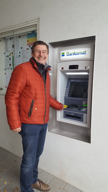 1900 Behebungen pro Monat sind notwendig, damit die Kosten für die Betreibung des Automaten gedeckt sind. | Foto: Marktgemeinde Götzendorf