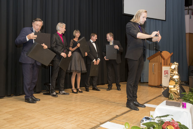 Leoben, Oesterreich,18.11.2017,Chronik. Bild zeigt ein Feature von der Straussgala 2017. 