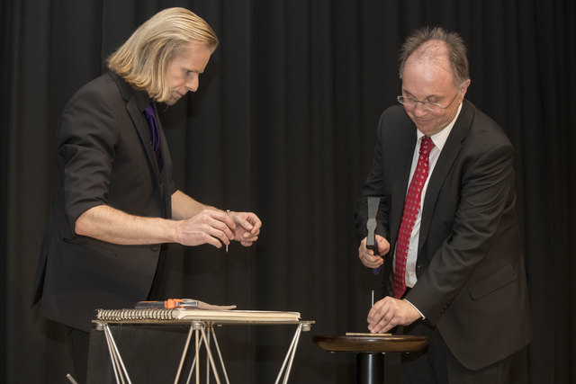 Leoben, Oesterreich,18.11.2017,Chronik. Bild zeigt ein Feature von der Straussgala 2017. 