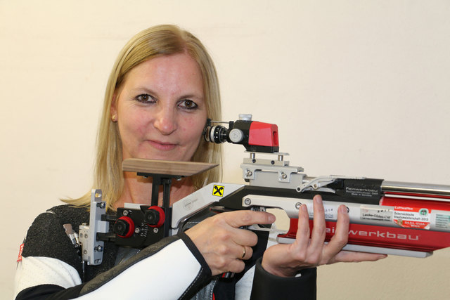 Doppelgold für Angelika Sporer aus Mieming in der Klasse der Seniorinnen - Einzel und Mannschaft