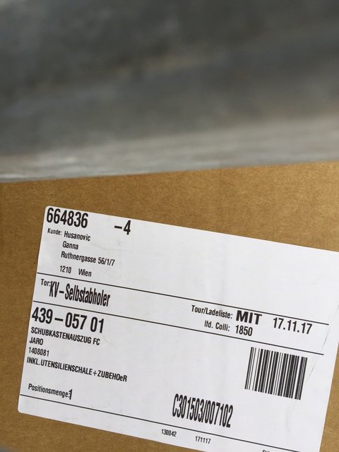 Ich frage mich ernsthaft ... obwohl hier Name und Adresse eindeutig zu erkennen sind.Warum der oder die jenige nicht darauf hingewiesen wird...das es eine gewisse Ordnung geben sollte!