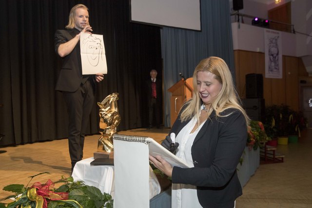 Leoben, Oesterreich,18.11.2017,Chronik. Bild zeigt ein Feature von der Straussgala 2017. 