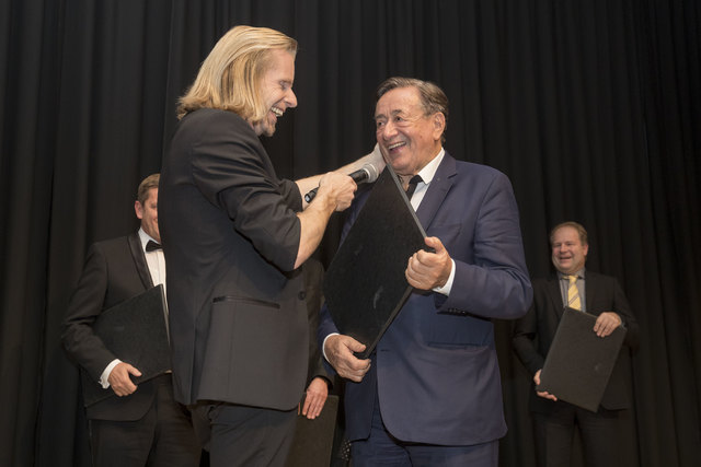 Leoben, Oesterreich,18.11.2017,Chronik. Bild zeigt ein Feature von der Straussgala 2017. 