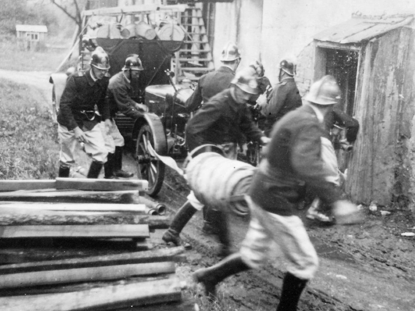 Die Florianis im Kirchberg kämpften damals noch mit anderen Mitteln gegen das Feuer.