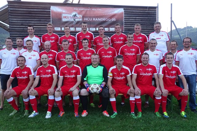 Die aktuelle Mannschaft des HCU Randegg 05 tritt in der laufenden Spielsaison mit insgesamt 26 Spielern an. | Foto: HCU Randegg 05