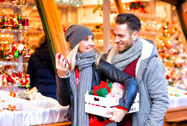 Jede Steirerin und jeder Steirer kauft im Schnitt sechs Weihnachtsgeschenke. | Foto: drubig-photo/Fotolia