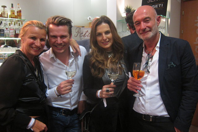 Rose Jones, Adi Weiß, Bettina Assinger und Gabor Jones hatten Grund zum Feiern