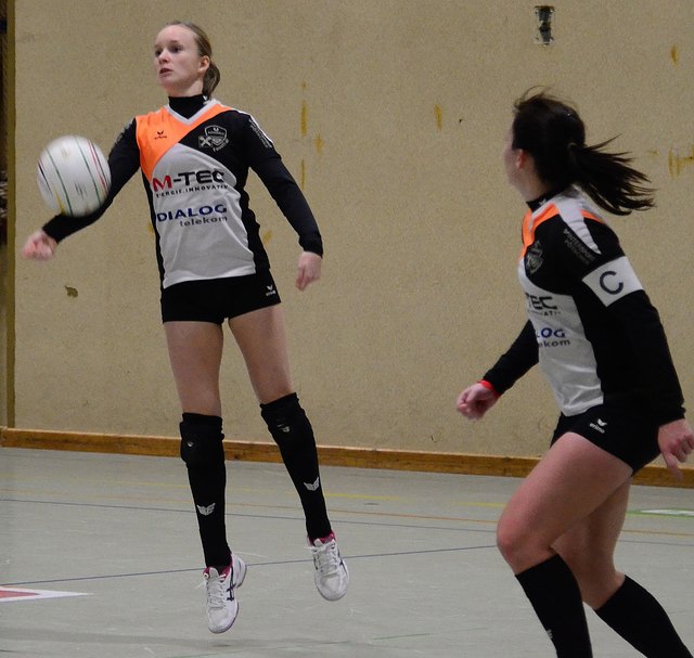 Das Frauenteam will in der Halle das Final 3 erreichen. | Foto: Manfred Lindorfer