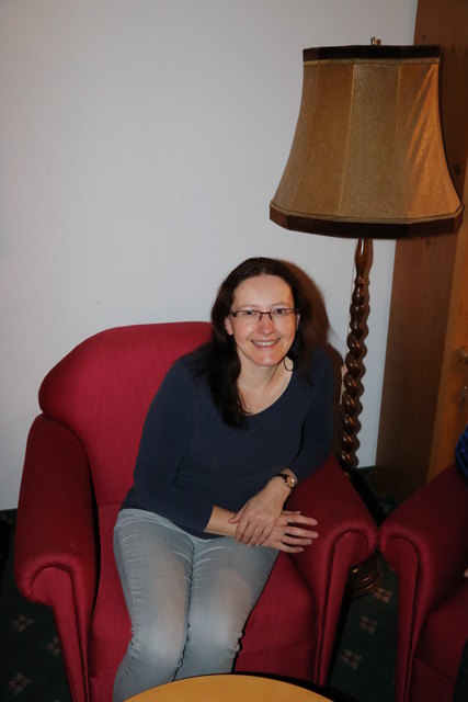 Martina Pirklbauer pflegt ihre Schwiegermutter. | Foto: SVB