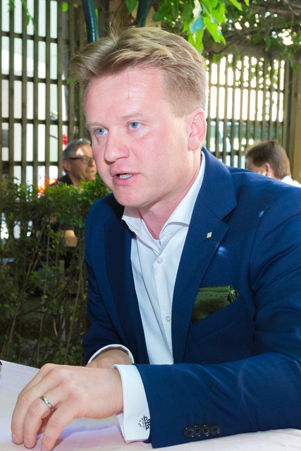 "Der Fachkräftemangel bremst den Aufschwung in Österreich", so IV-Präsident Georg Knill. | Foto: Konstantinov