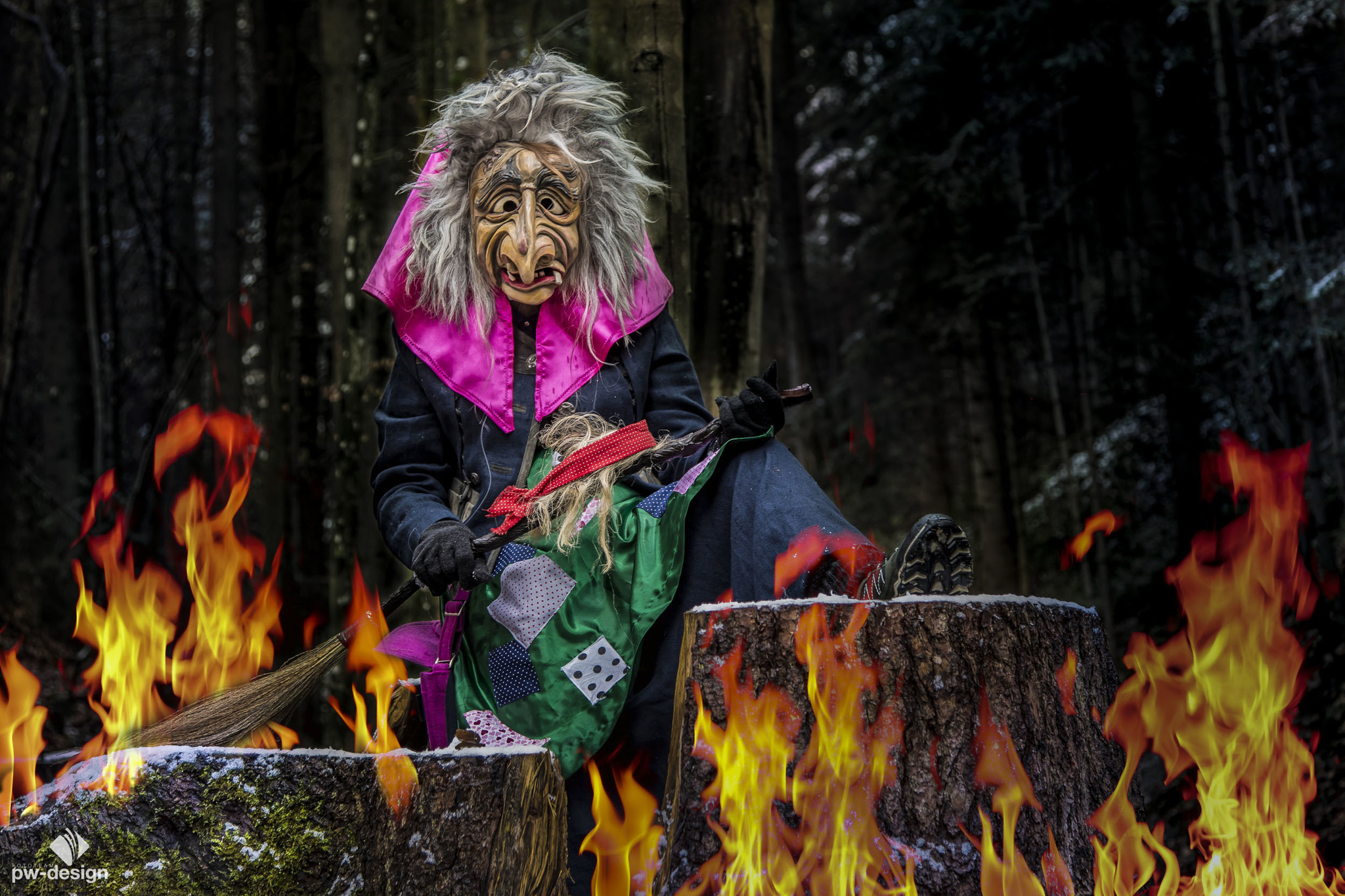 Die Hexen, Percht und Brauchtum - Westliches Mittelgebirge