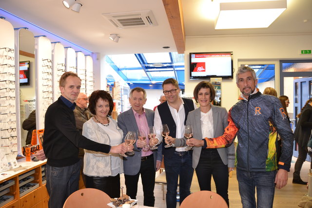 Günter Szing, Bgm. Ludmilla Etzenberger, Obmann Ernst Zierlinger, Erhard und Ulrike Huber, Richard Reiter | Foto: Fürst