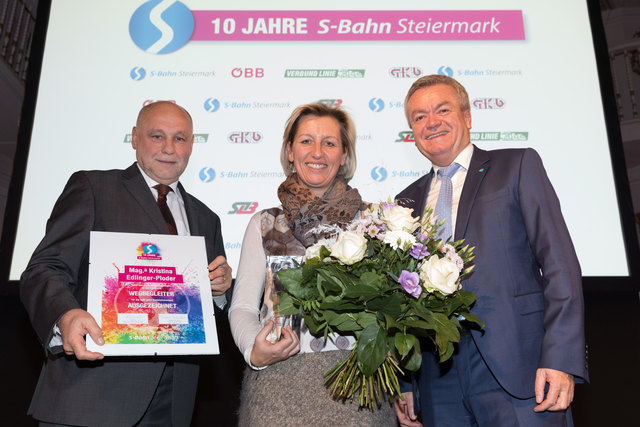 Zum Jubiläum: Verkehrsverbund-Geschäftsführer Alfred Hensle, S-Bahn-Pionierin Kristina Edlinger-Ploder, Verkehrslandesrat Anton Lang | Foto: Harry Schiffer