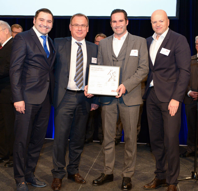 Rene Haidlmair, Stefan Knödlstorfer (technischer Leiter), Mario Haidlmair und Vertriebsleiter Roland Gradauer (v.li.) freuen sich über die Auszeichnung. | Foto: Foto: Frauenhofer IPT