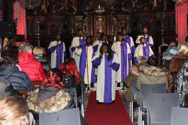 "The Golden Voices of Gospel" begeisterten die Voitsberger in der Josefskirche. | Foto: Lederer