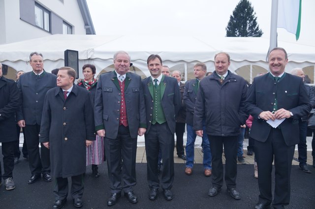 Sankt martin im sulmtal dating singletreff ab 50 kirchenviertel berry. St. johann im pongau kontakt partnervermittlung. Frauen treffen frauen sankt veit an der Singletreff ab 50 kirchenviertel, Singles ab 50 leonding