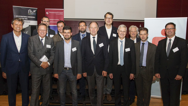 Die Referenten und Veranstalter beim 1. Family Business Day an der FH Kufstein Tirol.