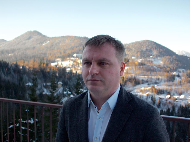 Viktor Babushchak, Geschäftsführer der Panhans-Gruppe, sucht verzweifelt Betriebsleiter für die Kabinenbahn.