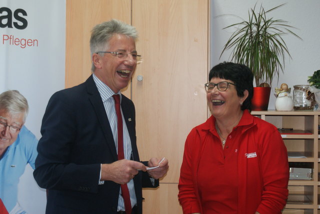 Beim Team der Caritas darf auch der Humor nicht fehlen.
