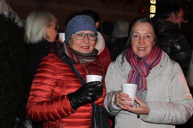 Beim Gospeladvent: Erika und Anni