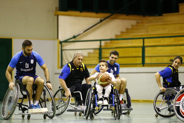 Die BSK-Kampfmannschaft trat im Rollstuhl-Basketball gegen den RSV Salzburg an. | Foto: BSK1933