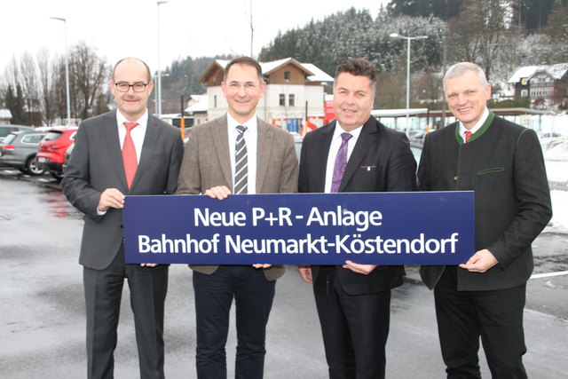 Engelbert Haller (ÖBB Immobilien GmbH), Bgm. Adi Rieger, Landesrat Hans Mayr, Josef Schöchl.